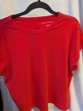 Free Assembly Women’s Red Short-Sleeve Crew Tee